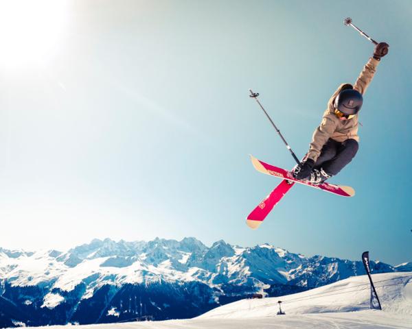 feature image of ’Tis the Skison – Calling all shredders: This one’s for you.